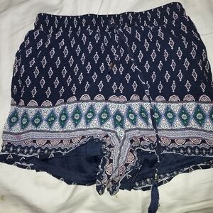 3/20$*Size xs blue geometric shorts